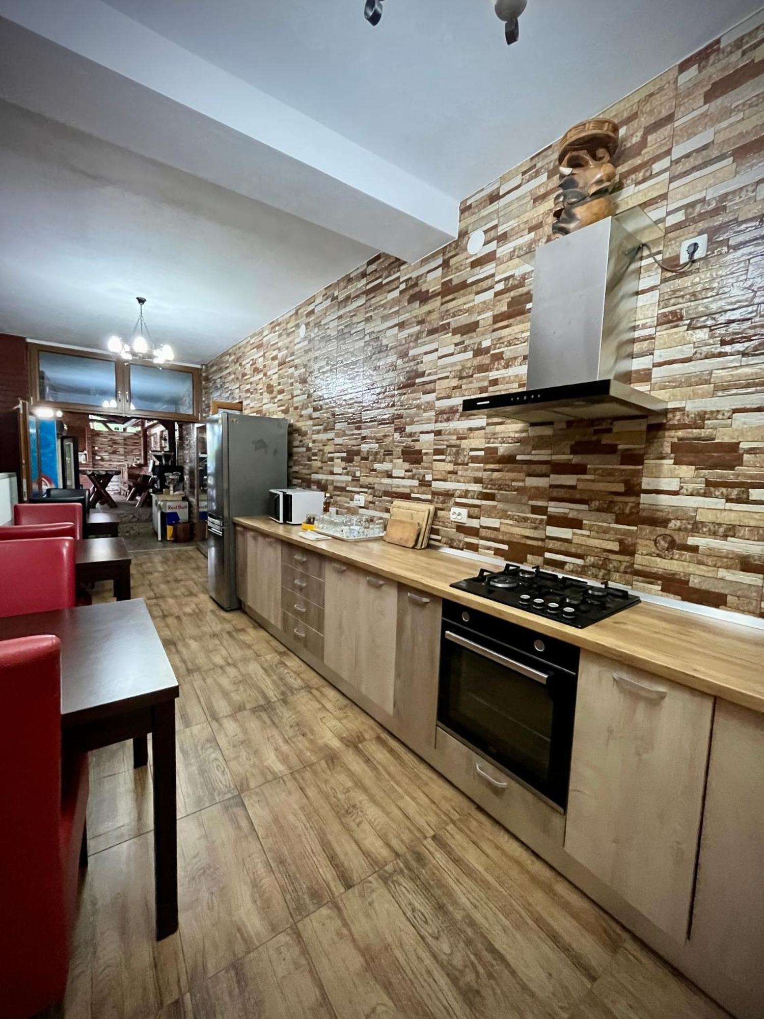 La Mateo Hotel Calimanesti Luaran gambar